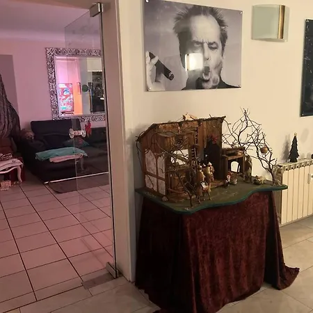 アパート Casa Blanca Mit Privatem Schwimmbad 26 Grad Und Sauna ドゥイスブルグ