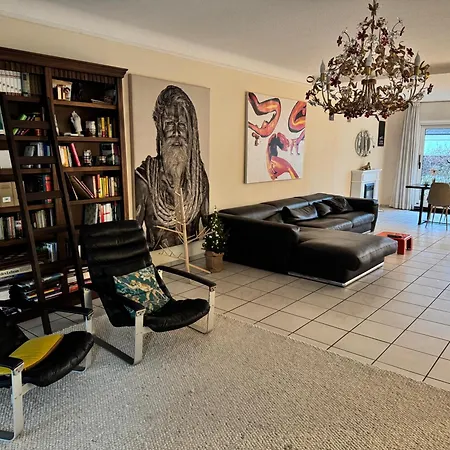 Casa Blanca Mit Privatem Schwimmbad 26 Grad Und Sauna Duisburg