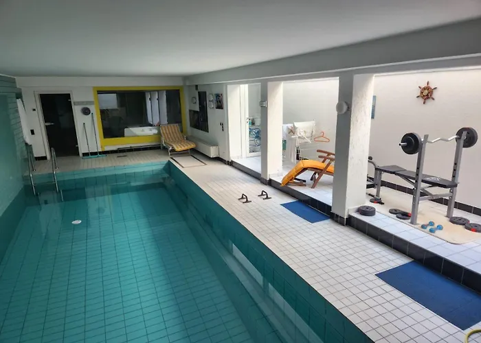 Casa Blanca Mit Privatem Schwimmbad 26 Grad Und Sauna Appartement Duisburg