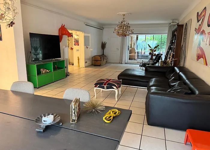 Casa Blanca Mit Privatem Schwimmbad 26 Grad Und Sauna Lägenhet Duisburg